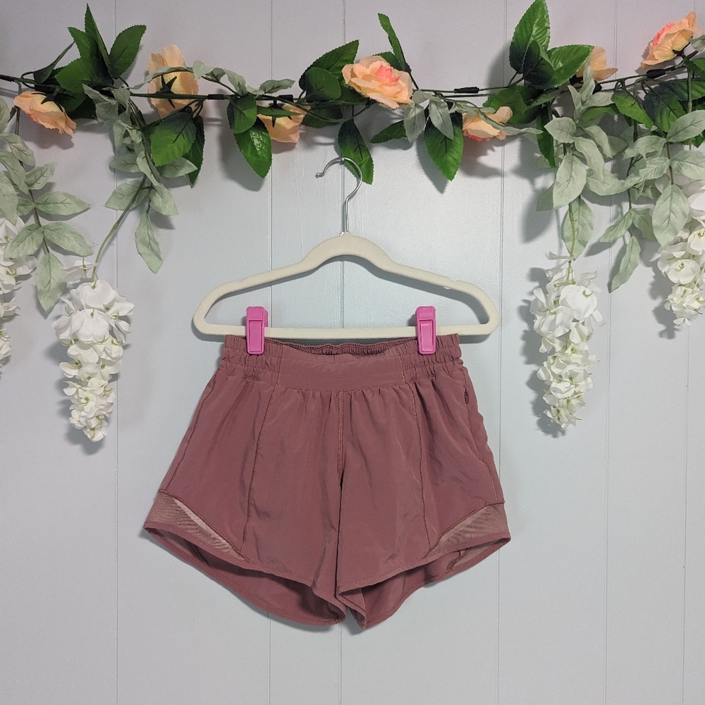 Lululemon | Hotty Hot Low-Rise Mesh Running Shorts